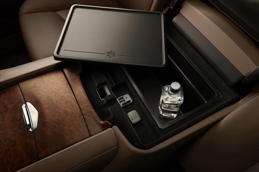  Cadillac Escalade Platinum 2015 года  (фото 6 из 11)